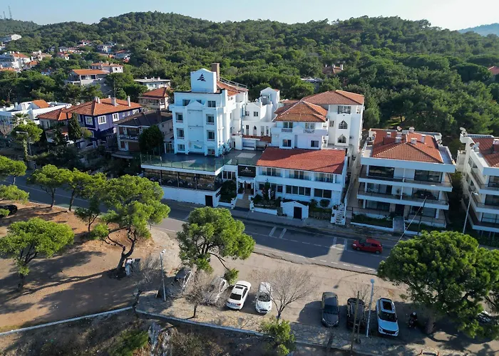 Camlik 87 Hotel Ayvalik